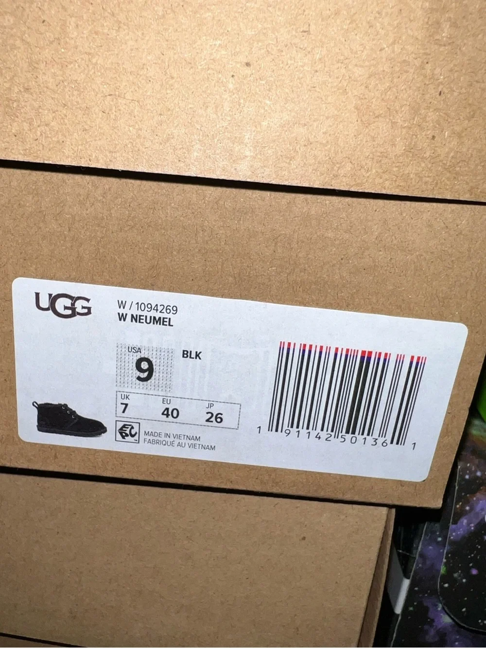 UGG Neumel in Black size 9
